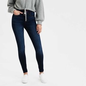 AEO American Eagle - Like New High Rise Jegging Skinny Jeans - 4-6